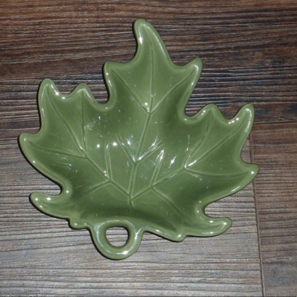 SALE Ceramic Leaf Candy Relish Dish, Thanksgiving, Tea Light Candles, New - Picture 1 of 8